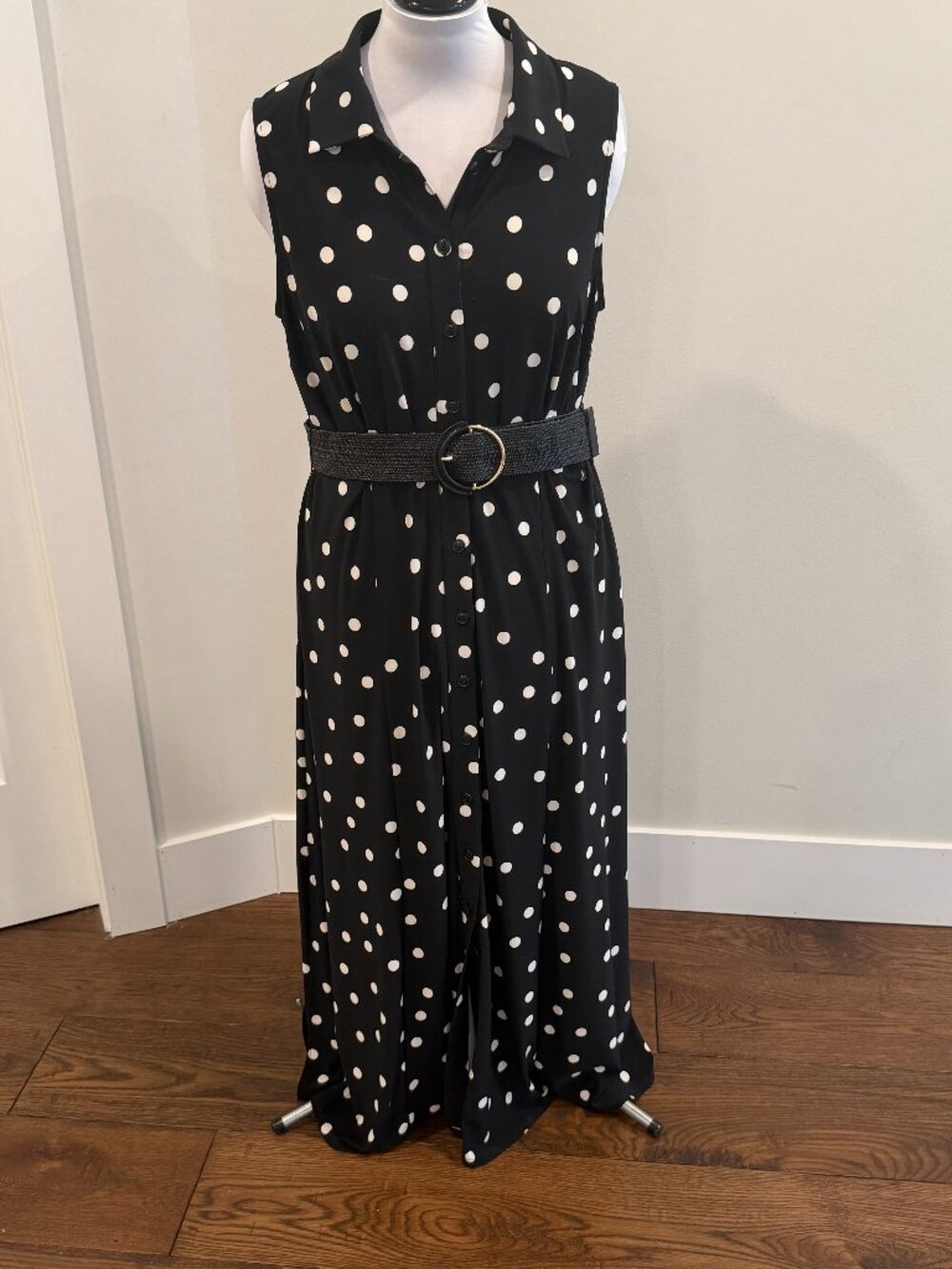 Polka-dot maxi-length sleeveless Melanie Lyne shirt dress